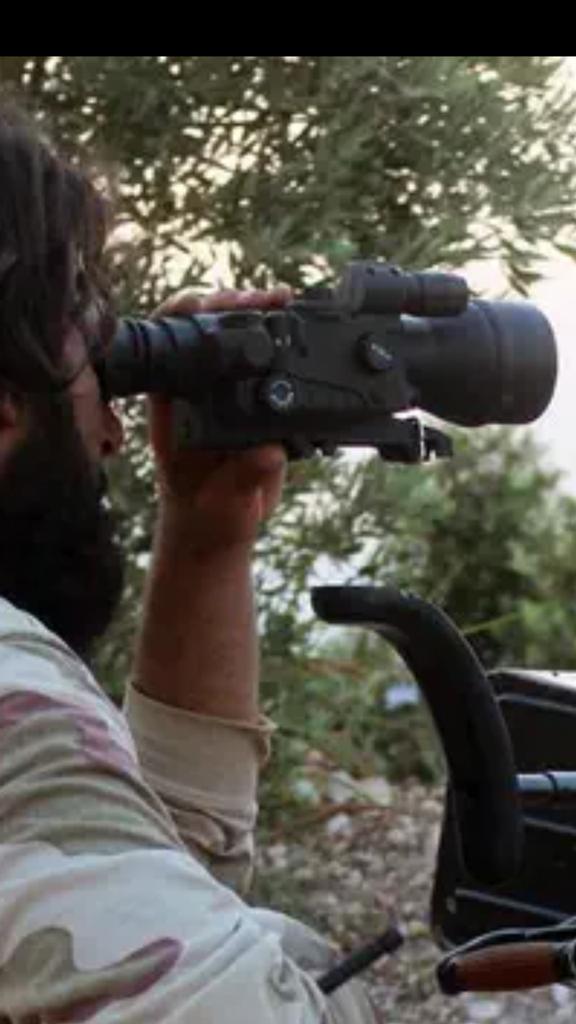 جبهة النصره في سوريا تستخدم مناظير ليليه امريكيه  CL93gAdXAAAEAnd