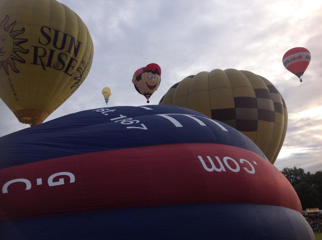 ltairuk's tweet photo. @bristolballoon Our Oons Kearkle &amp; CJ Hole balloons flew this morning! Kearkle &amp; Wifke now packed for their travels!! http://t.co/zCxIqBwkJO