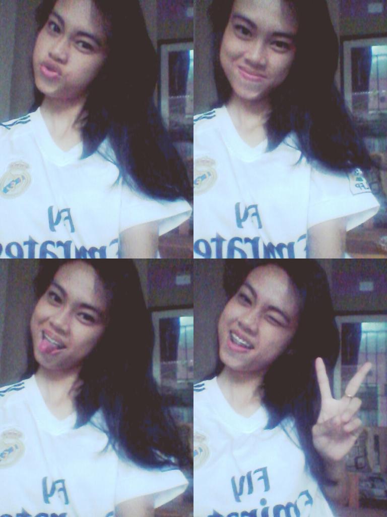 Sela_adelia's tweet photo. 👯 http://t.co/heTYql8twJ