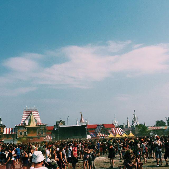 AlexeyRiley's tweet photo. #moskowholi #rusholi http://t.co/GyDKKJuMqZ