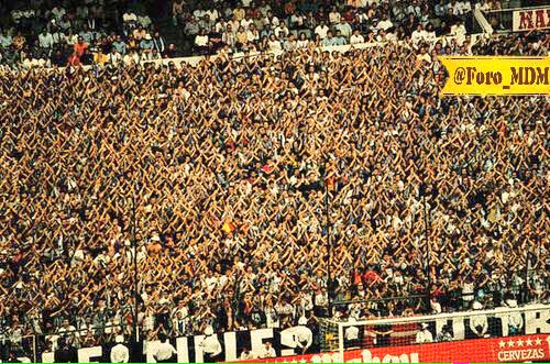 Con el sol se alzaran las banderas...todavía nos falta el fichaje estrella de este año.