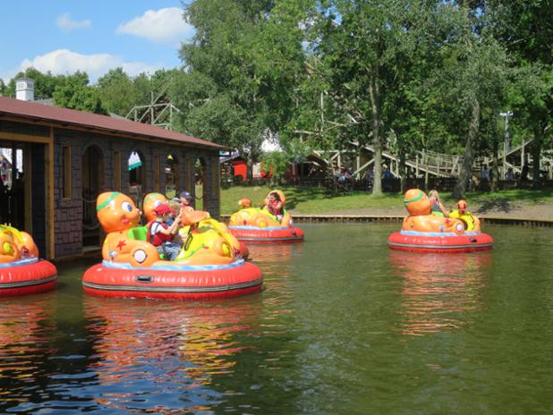 gulliversfun's tweet photo. Try our brand new Splash Battle Boats this weekend at Warrington! #GulliversWorld http://t.co/tKvkK9FukG