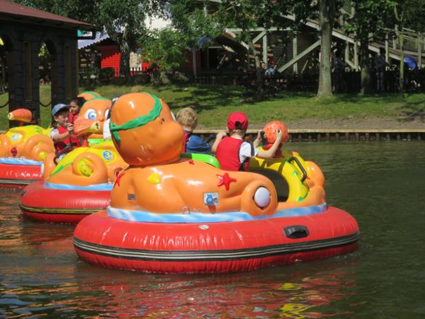 gulliversfun's tweet photo. Try our brand new Splash Battle Boats this weekend at Warrington! #GulliversWorld http://t.co/tKvkK9FukG