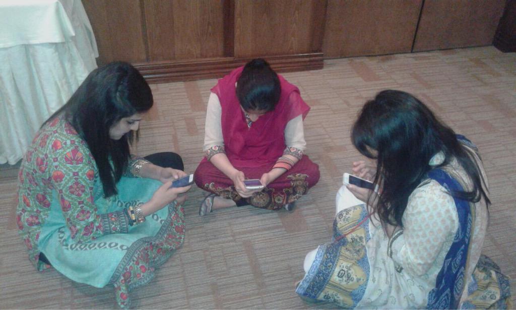 javerriaawan's tweet photo. #ShuruKer #PUANYTC . Social media Team is busy in updating each and every moment of the planning of ShuruKer. http://t.co/HIQWZm54EJ