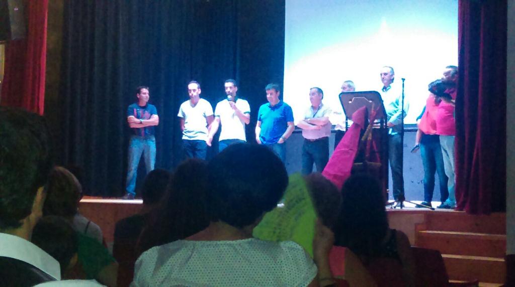 ATEltorodenava's tweet photo. Os dejamos algunas fotos de anoche. Gracias a todos los asistentes y a los colaboradores del cartel http://t.co/j7V5akxZ5V