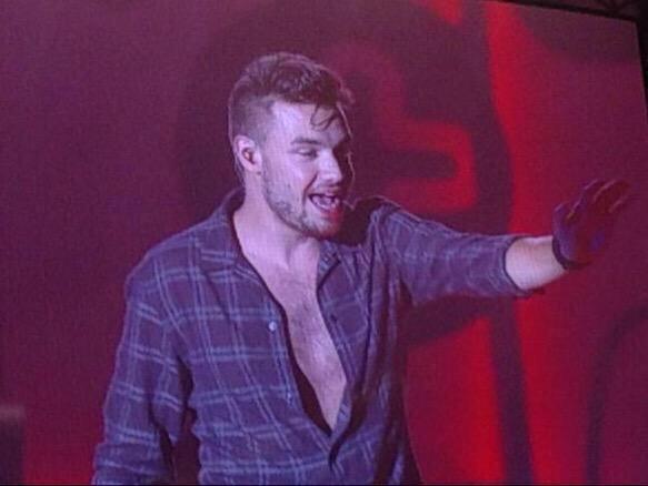 teardropIiam's tweet photo. LIAM'S HAIR OMFG I WASN'T PREPARED FOR THIS

#OTRABaltimore
#MTVHottest One Direction http://t.co/ryXLopinQR