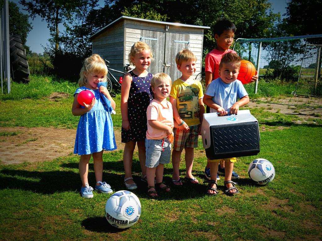 Talent in overvloed op training bij <a href="/svwestendorp/">SV Westendorp</a>. Selectie messcherp. Spelers voelen hete adem in de nek... ;-)