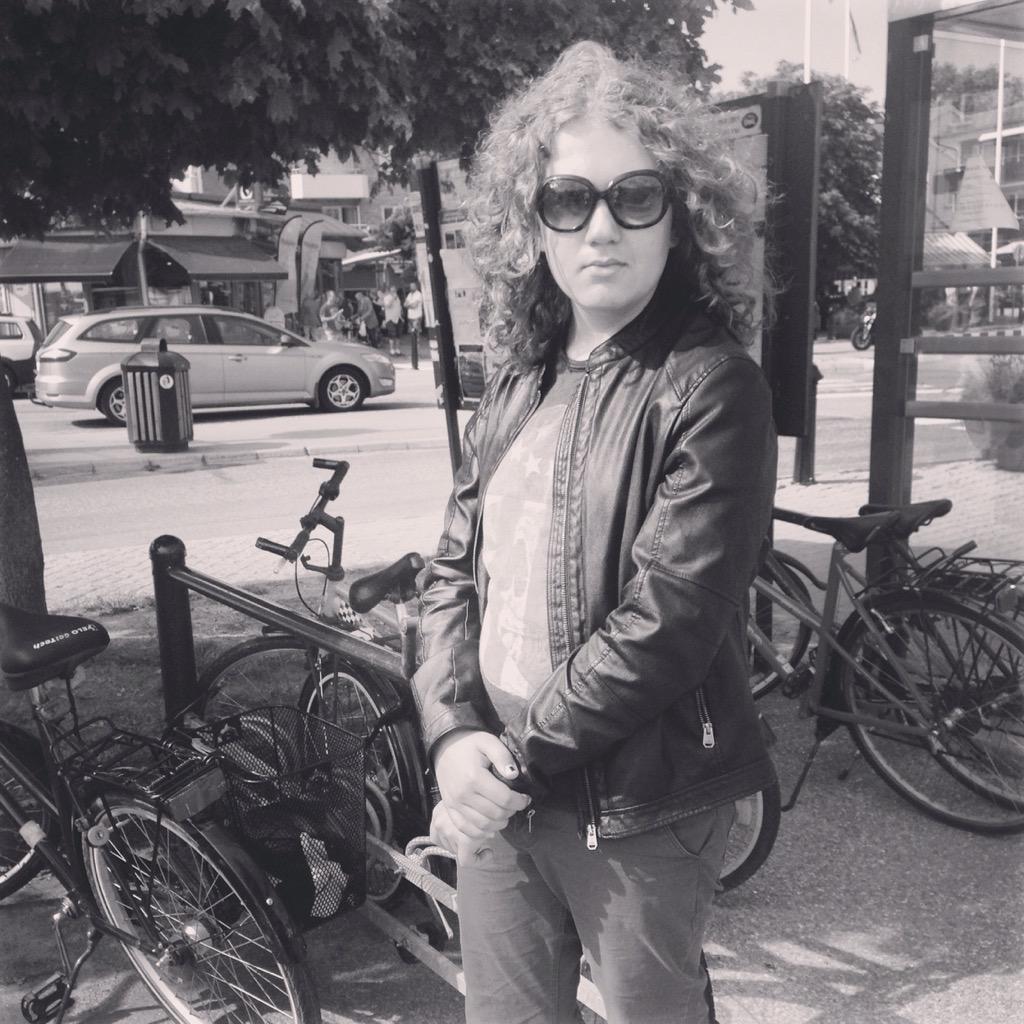 Interactor's tweet photo. Happy Birthday August! #interactor #guitarist http://t.co/4YCOHDej45