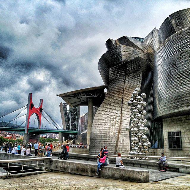 Paigar's tweet photo. El #Bilbao más turístico #BilbaoEnImagenes #BZFoto http://t.co/Am8GYPJcfO