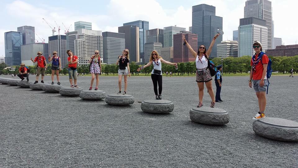 Patrol 4 have visited the Imperial Palace this morning! <a href="/ukcontingent/">UK Contingent 🇬🇧⚜️</a> <a href="/GirlguidingNEE/">Girlguiding North East</a> #wsj2015 #tokyo
