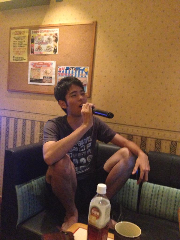 تويتر 吉岡亮太 على تويتر 恋ってなんだろう って言ってたくせに 恋なんていわばエゴとエゴのシーソーゲーム っていうなんかそれっぽいこと言いだしたんだけど Http T Co 7ae99vyzzx