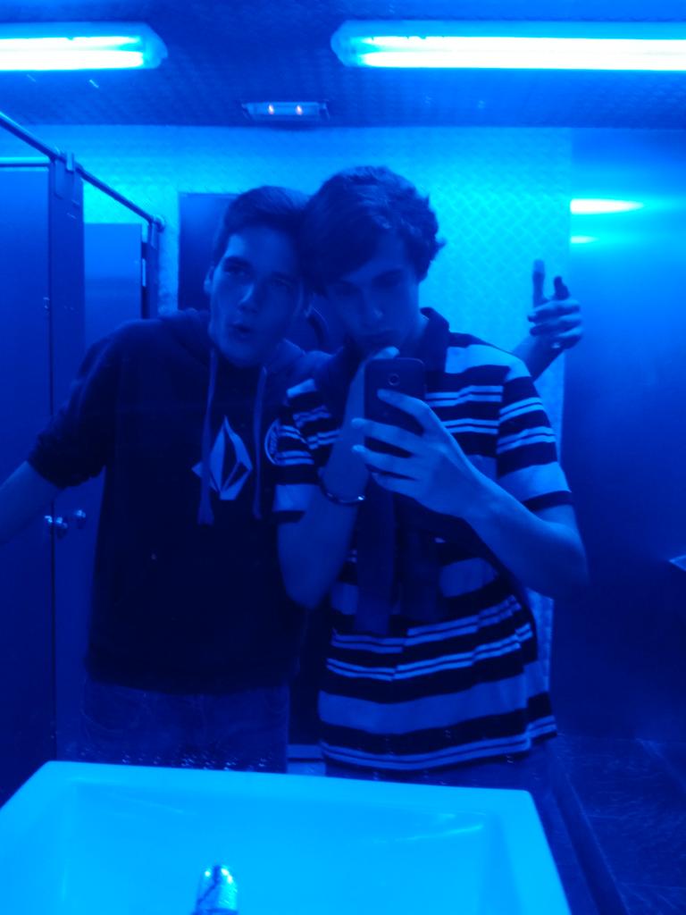 BloodyLeg's tweet photo. @Dano_Ion Por más noches como esta http://t.co/yQJDO048qD