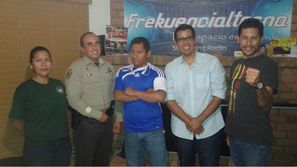 MCSOCommunity's tweet photo. Last week Deputy Martinez was on the Internet Radio Station Frekuencialterna to talk about the Sheriff’s Office. http://t.co/pemjtSumXS