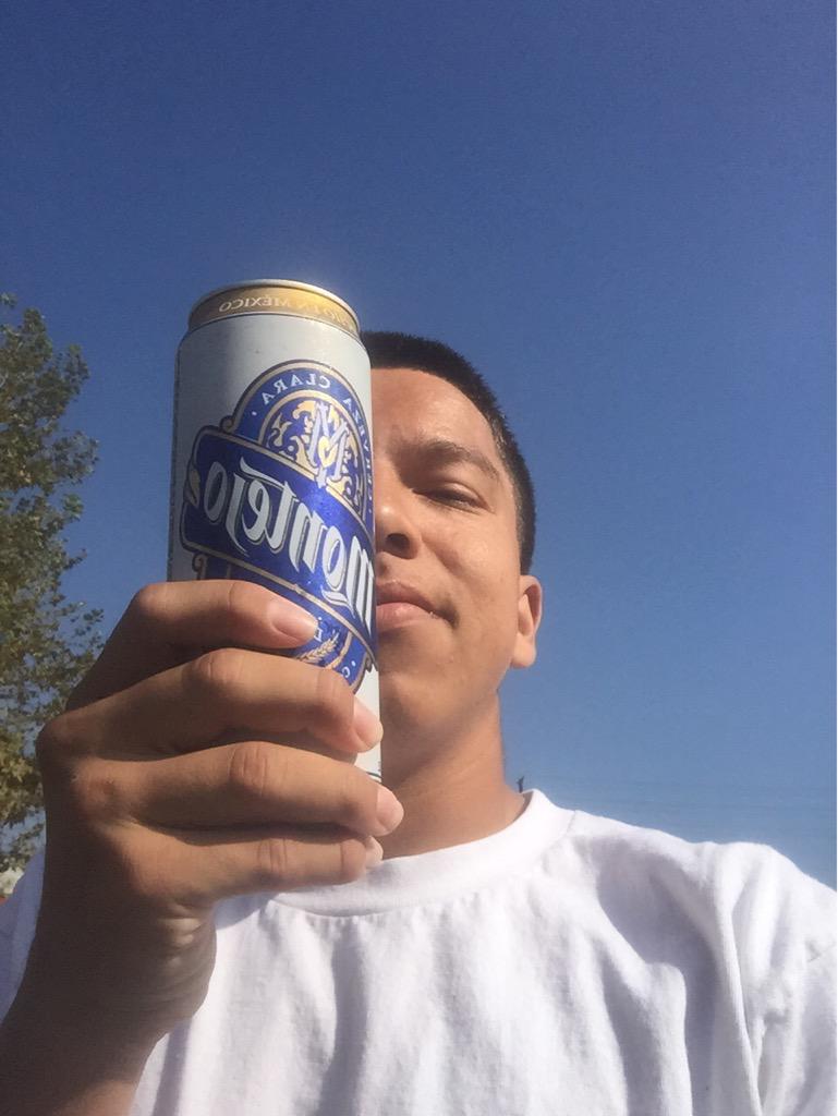 ThreeSiccGee's tweet photo. finally 21 ya bishhhhh🍻 http://t.co/4J49fFEhd7