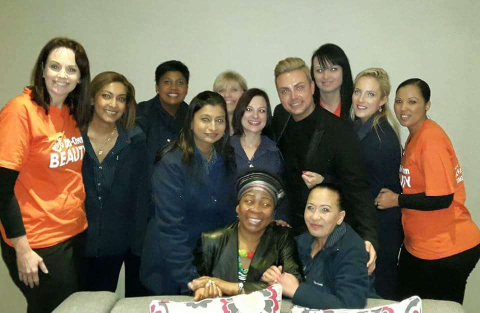 RobinHoodfund's tweet photo. Some of the wonderful @Dischem team with Dr Gcina Mhlophe at #FWOA today! Thank you for your support! http://t.co/9qxqod9SnX