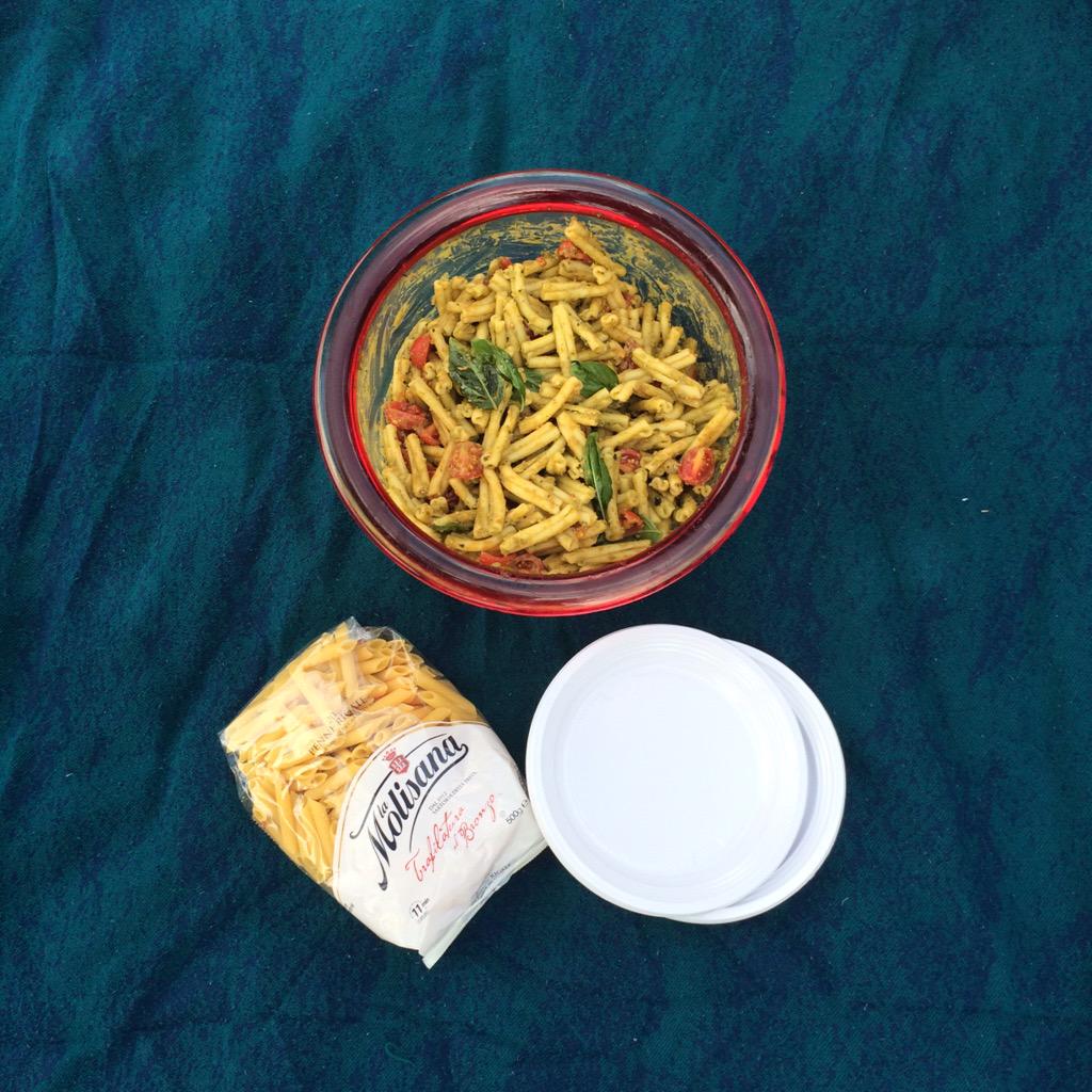 lalessiuccia's tweet photo. Ed ecco le caserecce piselli e pomodorini per il pic nic con i bambini #MoliseCalling http://t.co/9OsqlmQODf