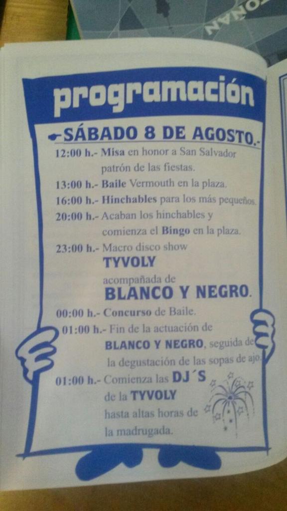 FiestasAnto's tweet photo. ¡FIESTAS ANTOÑÁN DEL VALLE 2015! http://t.co/GHyrjVDFAb