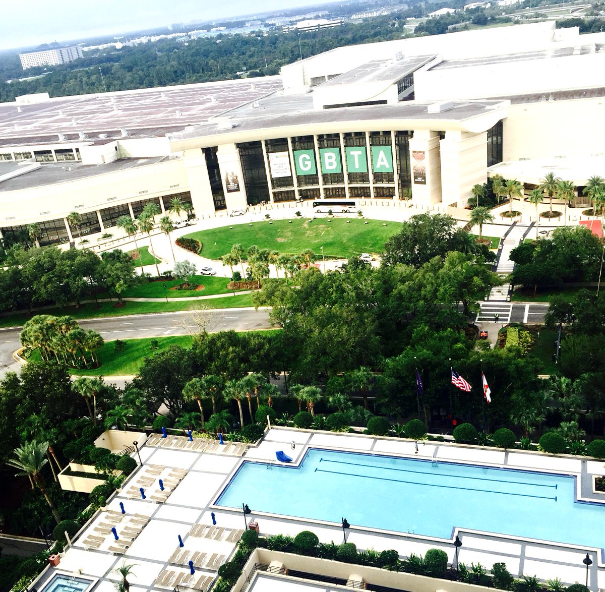 Début Hotel Group tweet media