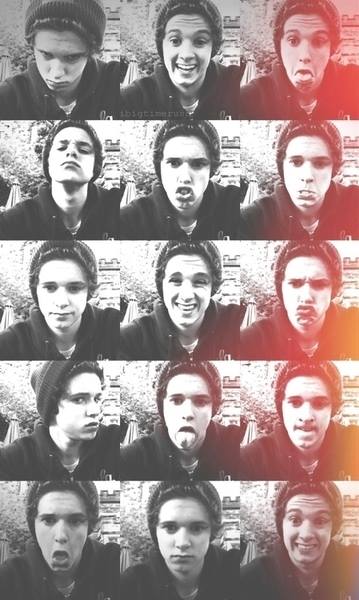 thevampspics's tweet photo. #HappyBirthdayBrad http://t.co/pDppdaPYBA