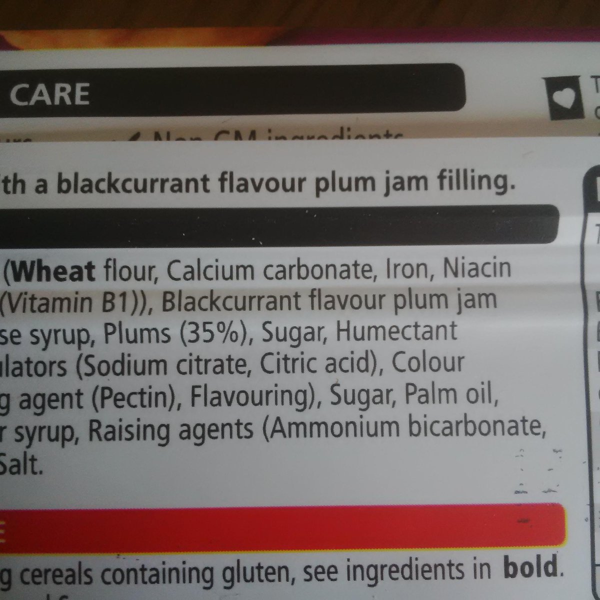 CliqueCaerdydd's tweet image. Confusingly, #JammieDodgers #BerryBlast flavour is made of blackcurrant-flavoured plum jam

#burtonsbiscuits