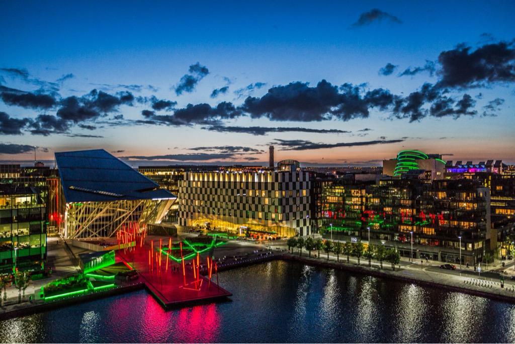 A recent shot I took from the #MillenniumTower onto <a href="/BGETheatre/">Bord Gáis Energy Theatre</a> &amp; @themarkerhotel