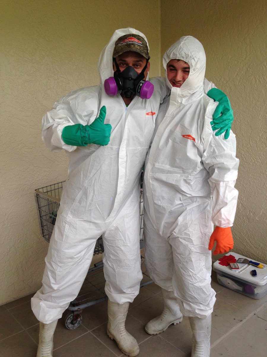 SERVPRO Team gearing up for a sewage cleanup at a residential home. #LikeItNeverEvenHappened #SewageCleanup #TeamSRQ