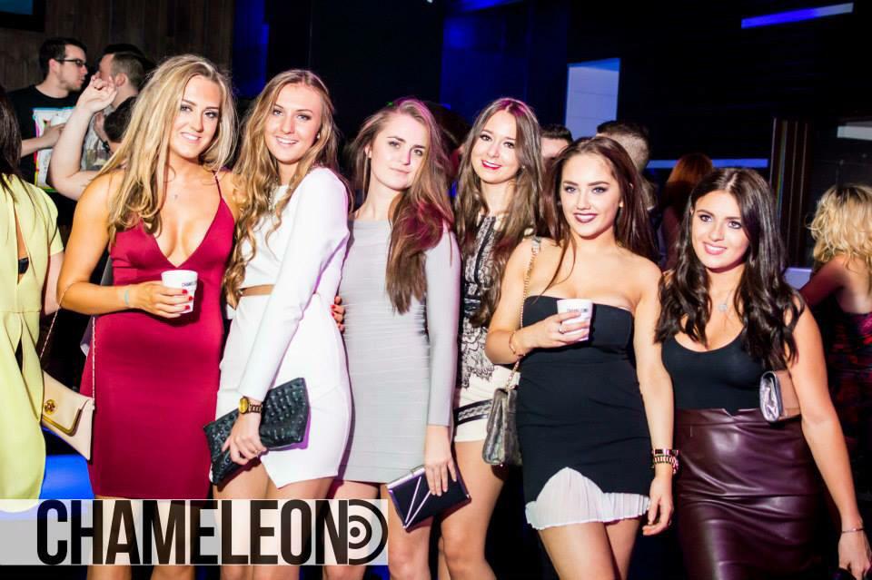 ChameleonBar's tweet photo. The weekend is coming! Who's joining us? http://t.co/HsbFYQv6Fw