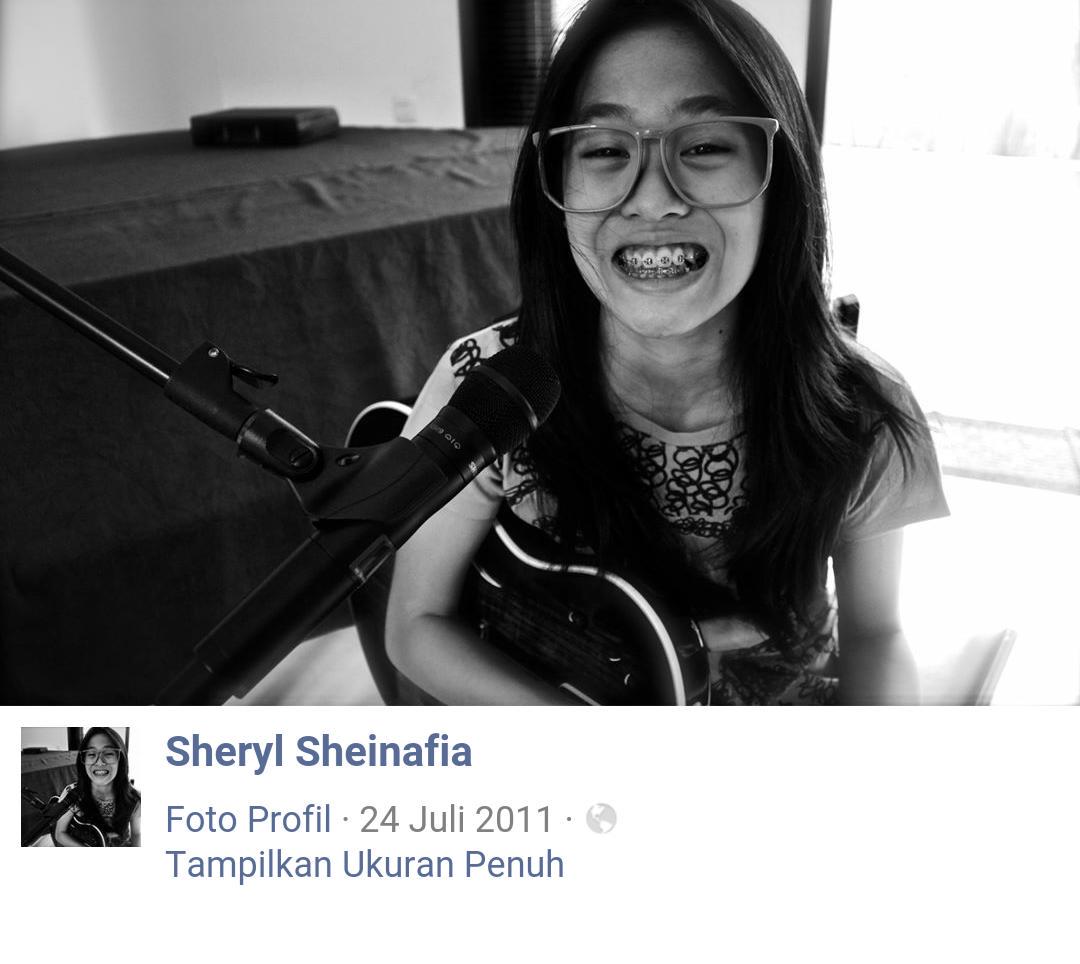 sherylsheinafia's tweet photo. DAY 28: FACEbook | Yes. Ermh. This has been my FB fanpage photo for a really long time now. #SherylThrowback http://t.co/8D3Esf5Ya5