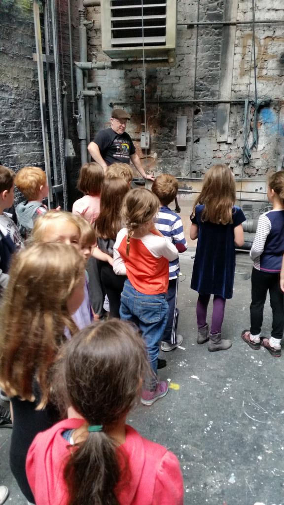 AngelaDrama's tweet image. The 6-8s group loved their tour of the @citizenstheatre building. #CitzSummerAcademy #Theatre #PaintFrame #Stage