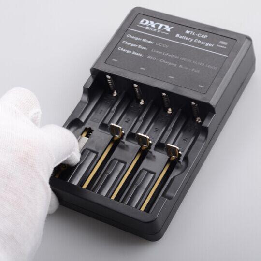 aomeiruilight's tweet photo. New 18350-18650 lithium battery Four-Slot battery general charger http://t.co/x1NwUO7ULN