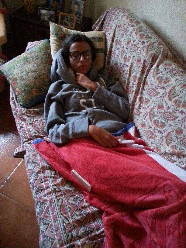 laulaurelito's tweet photo. Si soy yo y así siesteo. @impuente87 tiene la extraña habilidad de pillarme en mis mejores momentos #zapeando417 😴❤️ http://t.co/fjbdE0EArj