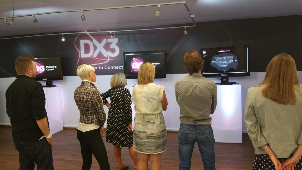 s_cadwell's tweet image. @Hammersonplc @isobelcreative @Posterscope @Carat_Leeds #DX3 #platformtoconnect pods presentation