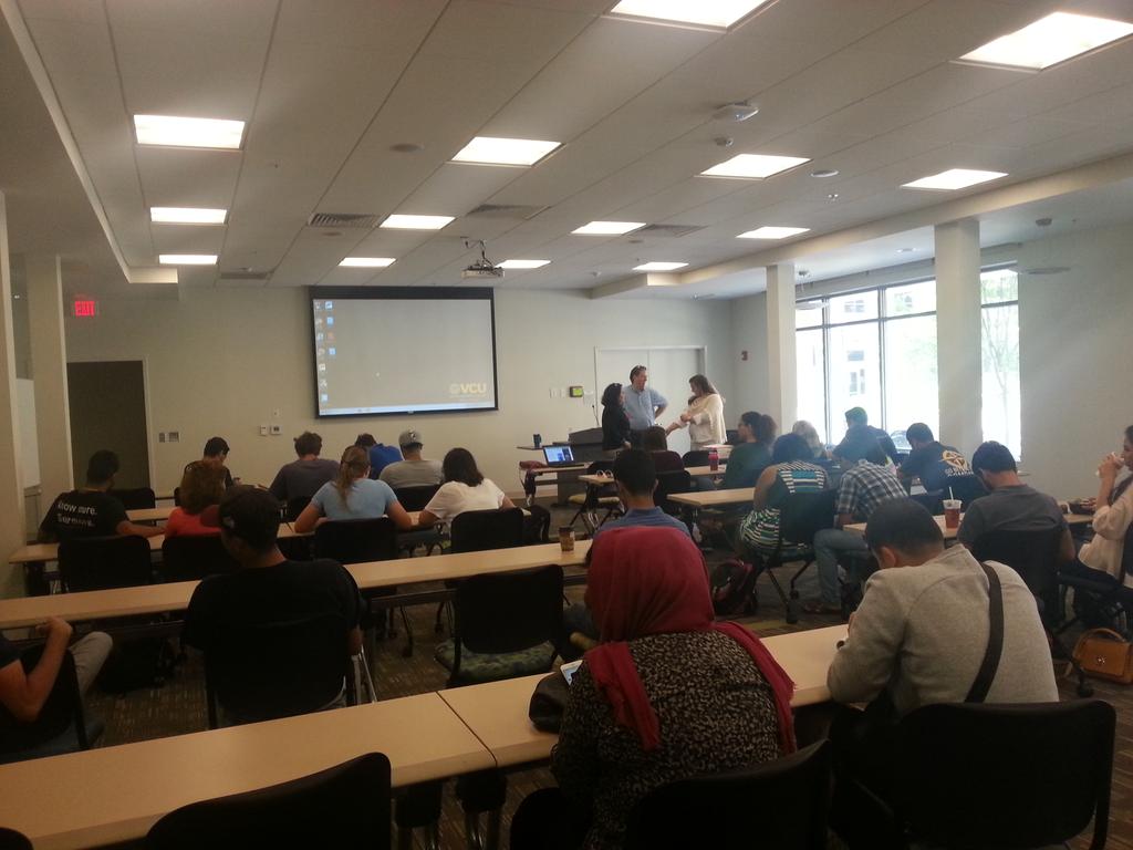 SaadUs94's tweet photo. Liked the class 😊
I'll miss every thing here 😯
#vcusocialmedia http://t.co/He9TtaSeB7