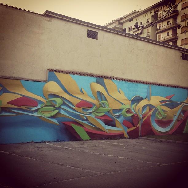 myvisualcortex's tweet image. Thiene Ci tiene uniti #peeta #paintingmachine #graffiti @scriboshop #urge #bigredJ #stillw… ift.tt/1D5Bt3C