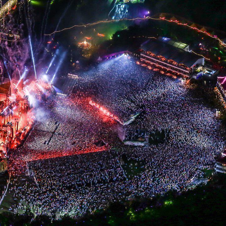 VictorRodrigoKi's tweet photo. @tomorrowland #Tomorrowland 👏 http://t.co/RfpH8pu1u2