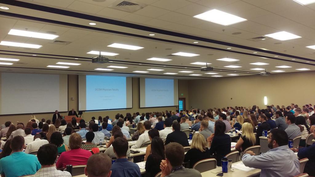 DocKeebler's tweet photo. Welcome, LMU-DCOM Class of 2019!! @DCOMtweets @AOAforDOs http://t.co/L8ayeDvxvF