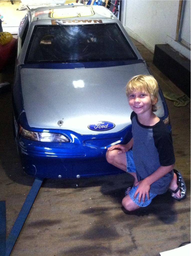 QuarrieReid's tweet photo. We've got one happy little guy!! Race car of his own!! #jrlatemodel @DelawareSpdway http://t.co/IJBfUtpgAC
