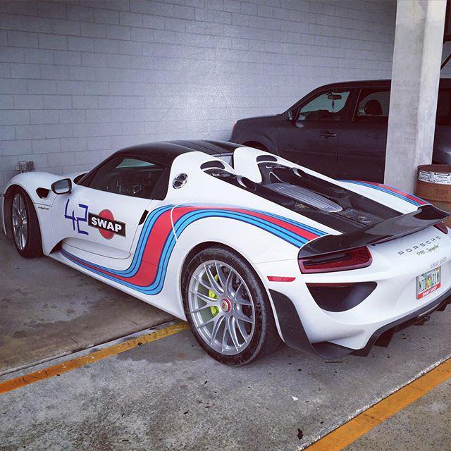 OnlyCarrera's tweet image. Preston Henn's Beautiful Martini Livery 918 Spyder #4naffairs #2fam #porsche #porsche918 #porsche918spyder #McLaren…