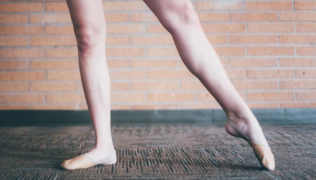 Rockettes's tweet photo. A #dancer's biggest enemy - wobbly ankles. Here are four ways to strengthen them: http://t.co/kRXmOcL0wQ http://t.co/JxgrQ68YP0