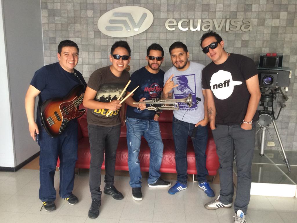 SylZP's tweet photo. “@papachangomusic: Ya en @ecuavisa en pocos minutos en @EnContactoEc http://t.co/Wc6EwALgt4”
