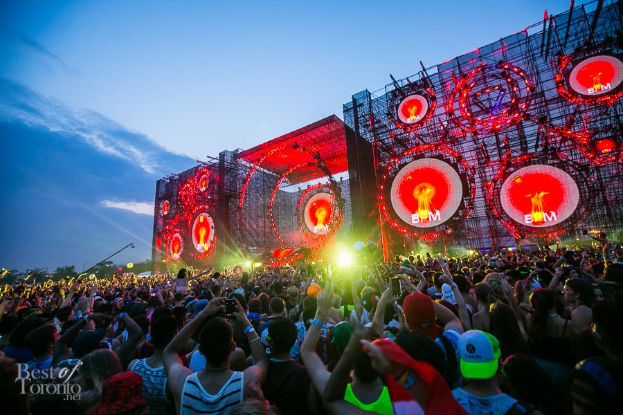 VELD Music Festival is this weekend!! buff.ly/1fDAahd #Toronto #VELD #Music #Festivals #Dance <a href="/VELDFest/">Veld Music Festival</a>