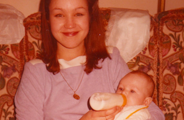 VICE's tweet photo. How Tripping On Ayahuasca Helped Me Process My Mom's Murder http://t.co/y9rmYehHm2 http://t.co/D0SIXtgY7c