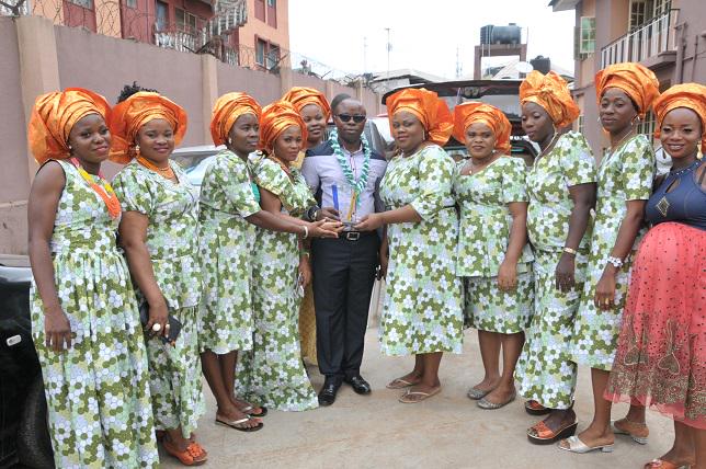 SenGbengaAshafa's tweet photo. #DignityInLabour
7th year anniversary celebration of Barbing/Hairdressing &amp; Cosmetology Association, Shangisha Zone. http://t.co/uQUgk1qrWr