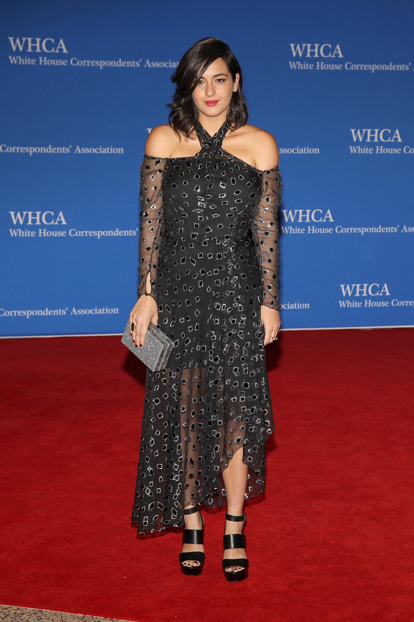 CLAxjAsWgAAIAnn.jpg:large