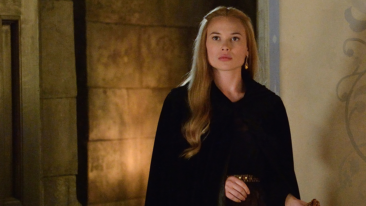 CWReign's tweet photo. From lady to madam, Greer transforms into a powerful force to be reckoned with. #WCW #Reign http://t.co/ZmQ1tNYjK9