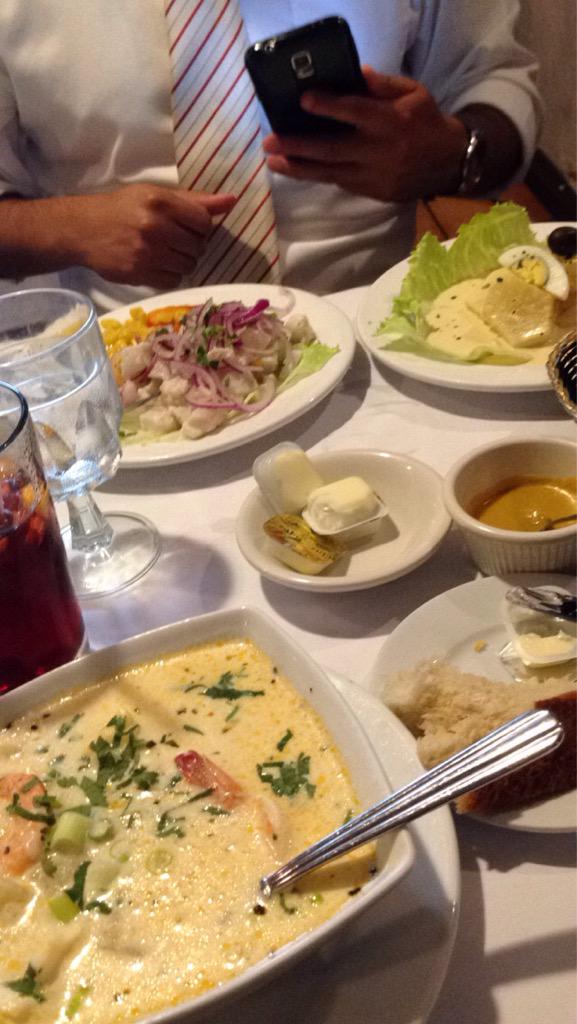 roxgalarza15's tweet photo. Happy birthday Peru 🇵🇪🇵🇪 enjoyed some delicious food today #elchalan http://t.co/8rO8rpqHok