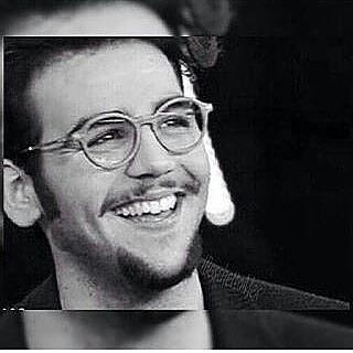 enn913B's tweet photo. Hi :) I present you with the most perfect smile in the world :) http://t.co/SVJXJ7b4f7