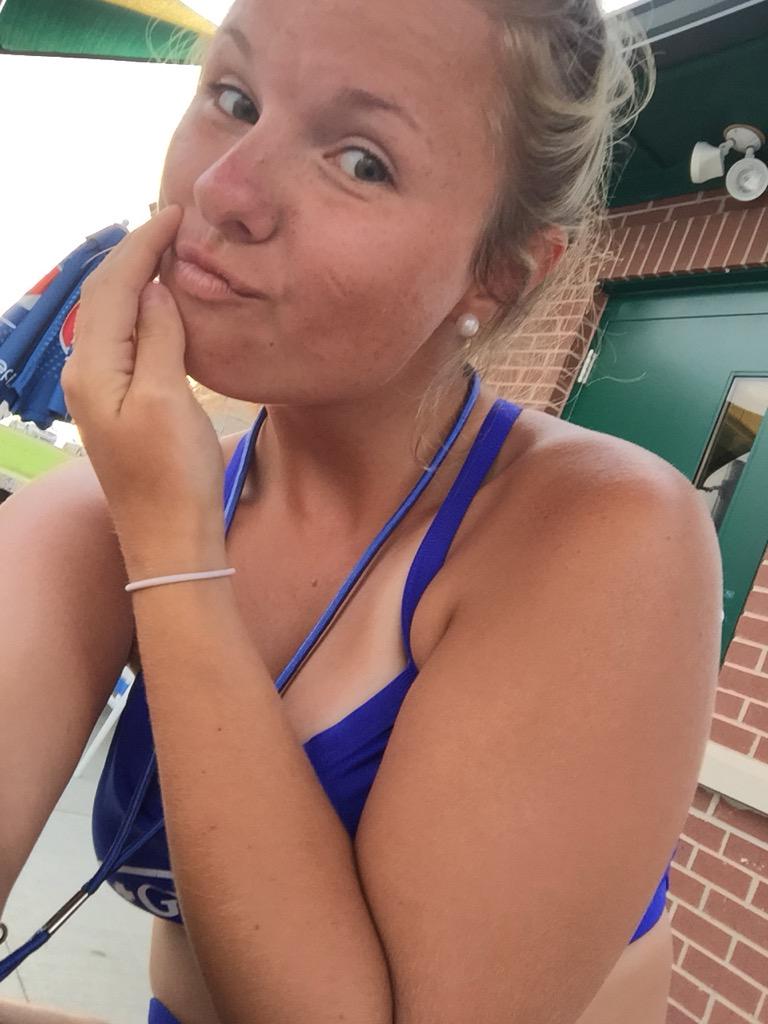 CoachKeri22's tweet image. You too. You don't get away #selfiehack