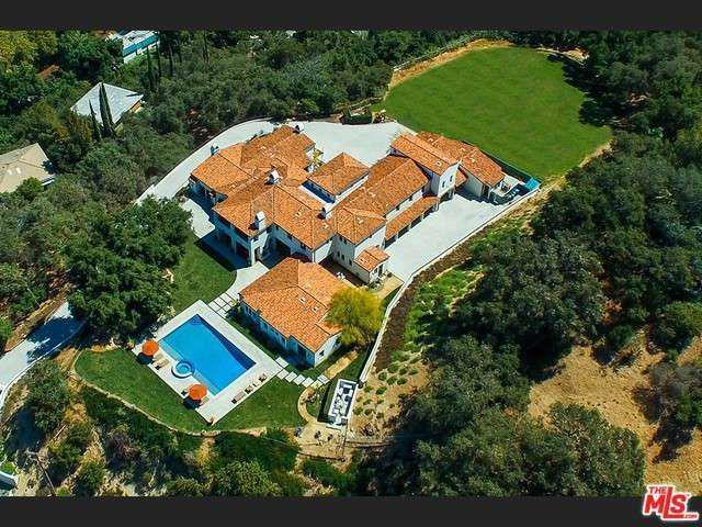 9739 Oak Pass Rd  Beverly Hills, CA 90210   $24,000,000   ow.ly/Q9LKM