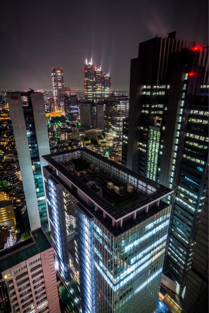 AndyKleinPhoto's tweet photo. Nightscape from my hotel room window in #Tokyo #Japan.   
#Nikon #photography http://t.co/CnYKXsvLe3